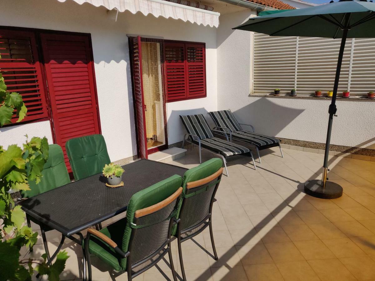 Apartment Zoric Grebastica Luaran gambar